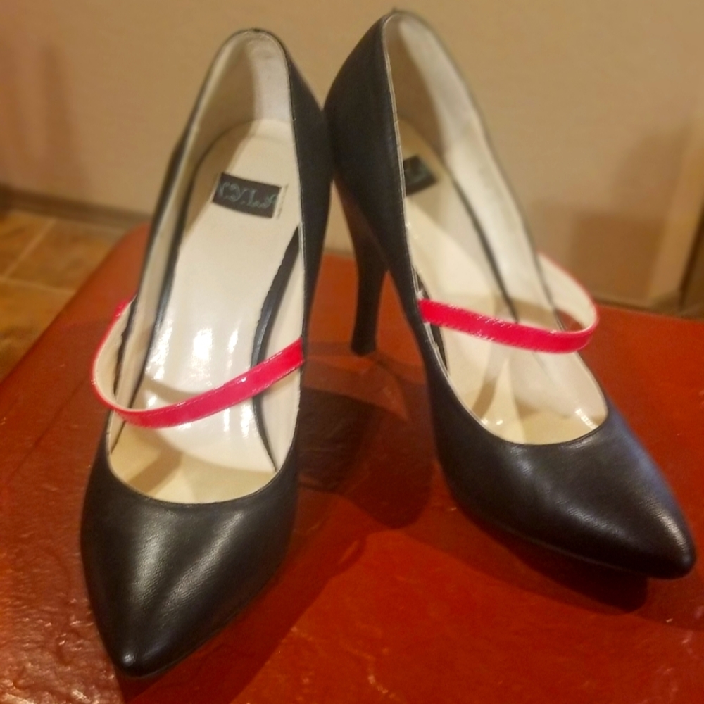 Black with Pink Heels